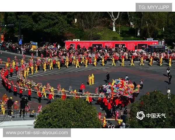 金华足球联赛融合板凳龙擂马等非遗表演，丰富赛事文化内涵