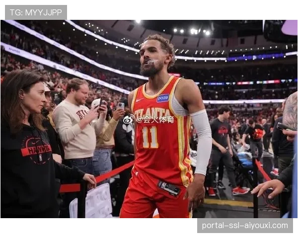 消息：老鹰队特雷-杨因脚踝轻微扭伤，被列入每日观察名单